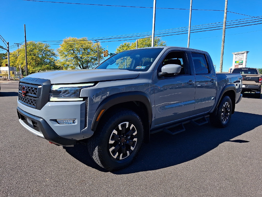 Used 2023 Nissan Frontier PRO-4X w/ Pro Convenience Package AWD/4WD image 3