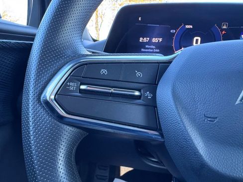 Used 2025 Chevrolet Blazer EV LT image 8