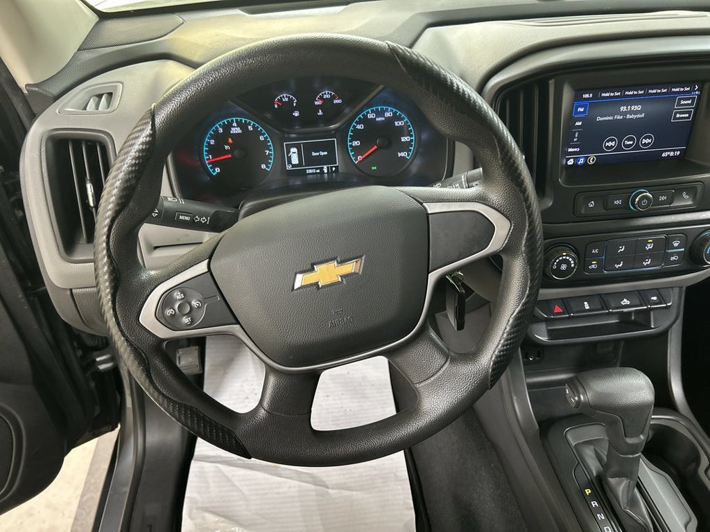 Used 2020 Chevrolet Colorado W/T w/ WT Convenience Package RWD image 4