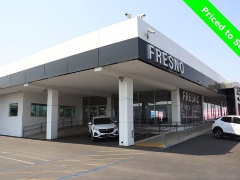 Used 2024 Audi Q8 e-tron Premium image 45