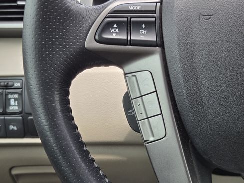 Used 2016 Honda Odyssey Touring Elite image 30