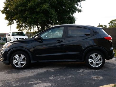 Used 2019 Honda HR-V EX image 2