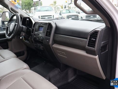 Used 2020 Ford F450 XL w/ Power Equipment Group image 32