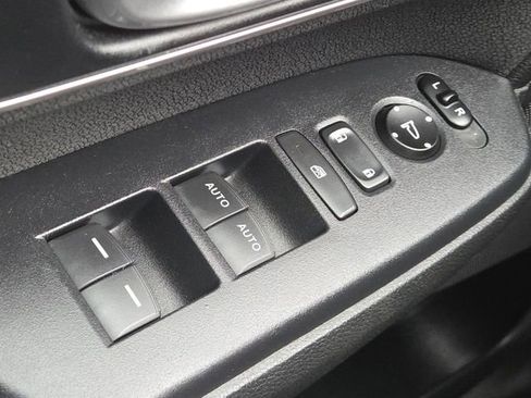 Used 2019 Honda CR-V EX image 26