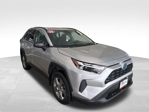 Used 2023 Toyota RAV4 LE image 7