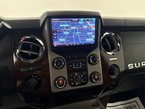 Used 2013 Ford F250 Lariat w/ Lariat Ultimate Pkg AWD/4WD image 38