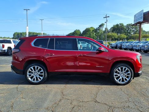 Used 2024 GMC Acadia Denali w/ Super Cruise Package FWD image 3