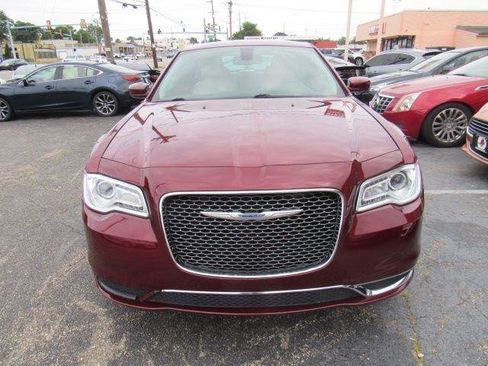 Used 2019 Chrysler 300 Touring L w/ Quick Order Package 22F AWD/4WD image 3