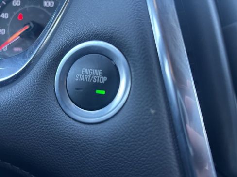 Used 2023 Chevrolet Traverse LT w/ LPO, Floor Liner Package image 25