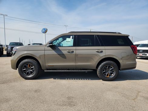 New 2027 Ford Expedition Tremor w/ Driver's Package AWD/4WD image 3