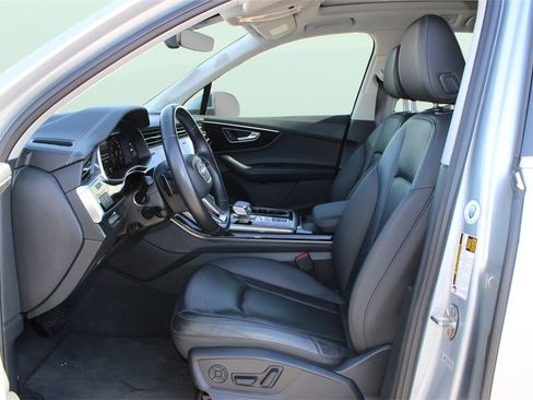 Used 2024 Audi Q7 3.0T Premium Plus image 16