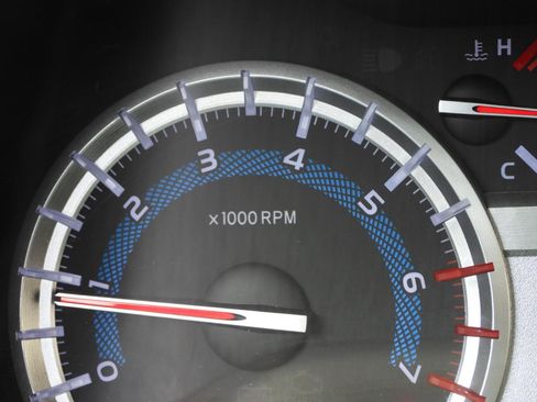 Used 2017 Toyota 4Runner Limited AWD/4WD image 76