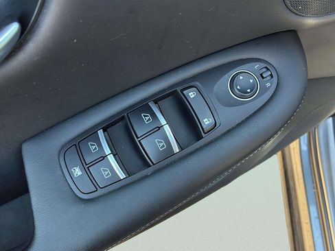 Used 2021 INFINITI QX50 Luxe w/ Appearance Package FWD image 33