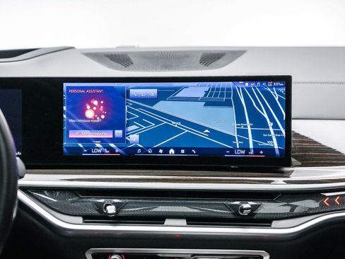 Used 2024 BMW X5 xDrive40i w/ Premium Package image 15