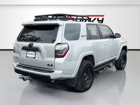 Used 2018 Toyota 4Runner TRD Off-Road Premium AWD/4WD image 7