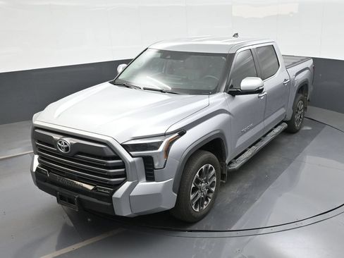 Used 2024 Toyota Tundra Limited w/ Power Package AWD/4WD image 26