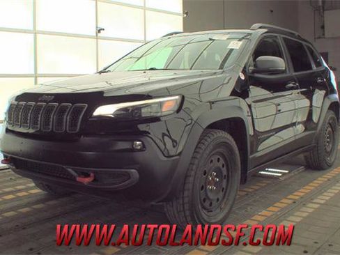 Used 2019 Jeep Cherokee Trailhawk image 1