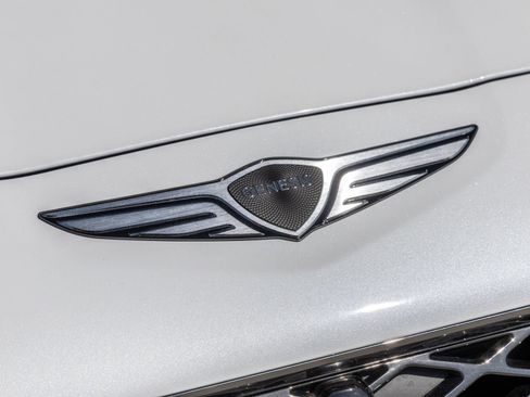 Used 2026 Genesis G70 2.5T Prestige RWD image 4