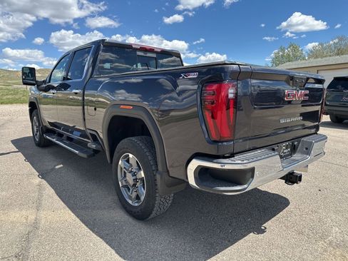 New 2025 GMC Sierra 3500 SLT w/ SLT Premium Package AWD/4WD image 23