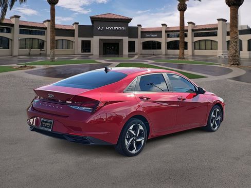 Used 2023 Hyundai Elantra SEL w/ Convenience Package FWD image 8