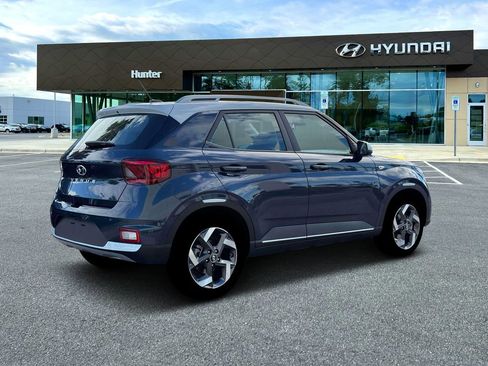 New 2026 Hyundai Venue SEL FWD image 8