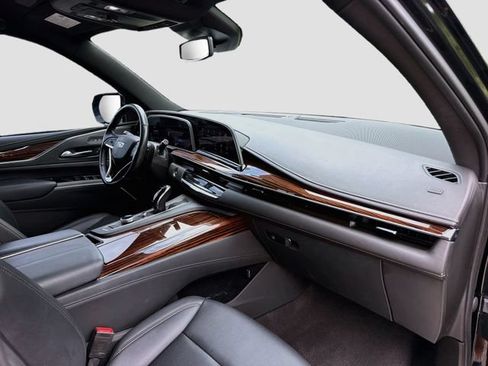 Used 2022 Cadillac Escalade Luxury RWD image 15
