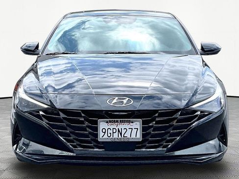 Used 2023 Hyundai Elantra Limited FWD image 3