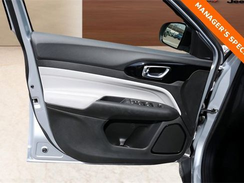 New 2026 Jeep Compass Limited image 10