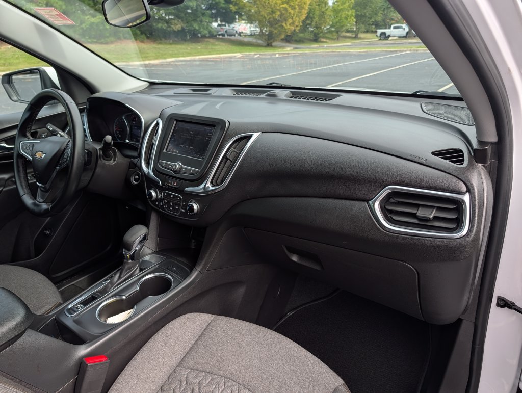 Used 2024 Chevrolet Equinox LT FWD image 13