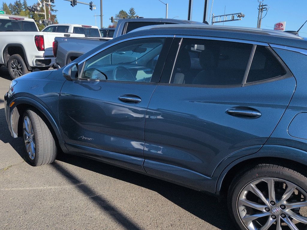Used 2024 Buick Encore GX Avenir w/ Avenir Technology Package AWD/4WD image 6