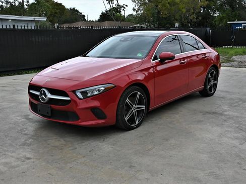 Used 2019 Mercedes-Benz A 220 A 220 4MATIC Sedan 4D image 1