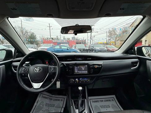 Used 2015 Toyota Corolla S image 42