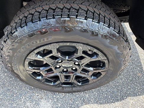 New 2026 Chevrolet Colorado Trail Boss AWD/4WD image 12