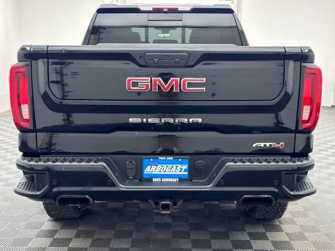 Used 2019 GMC Sierra 1500 AT4 w/ Off Road Performance Package AWD/4WD image 11