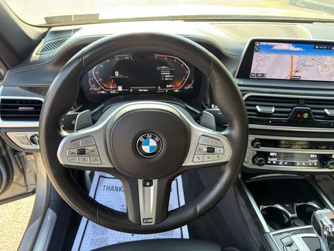 Used 2021 BMW 750i xDrive w/ Executive Package AWD/4WD image 20