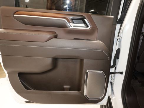 Used 2024 GMC Sierra 2500 Denali w/ Denali Reserve Package image 22