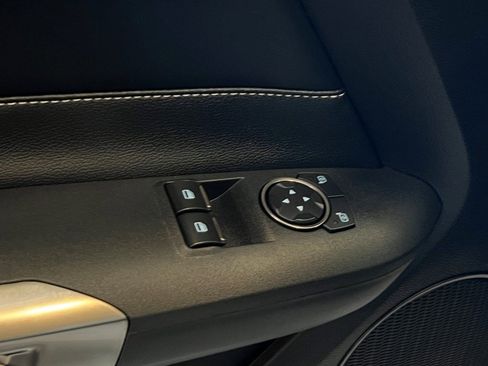 Used 2022 Ford Mustang Shelby GT500 w/ Carbon Fiber Track Pack image 23