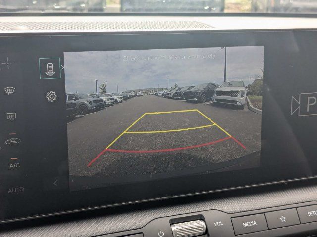 Used 2025 Kia K4 EX FWD image 20
