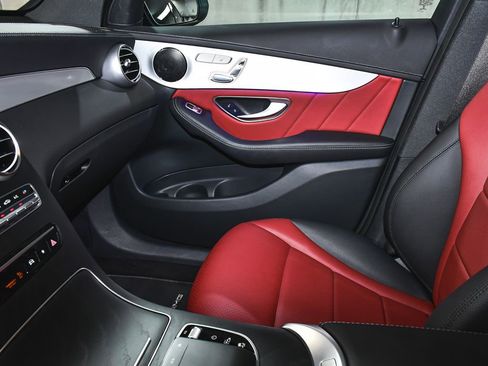 Used 2023 Mercedes-Benz GLC 300 4MATIC Coupe image 48