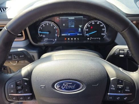 Used 2024 Ford Maverick Lariat w/ FX4 Off-Road Package AWD/4WD image 22