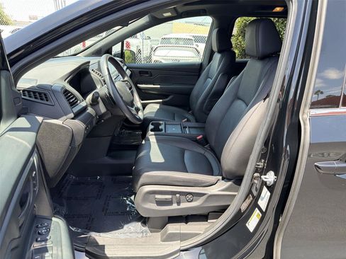Used 2025 Honda Odyssey Sport-L image 12