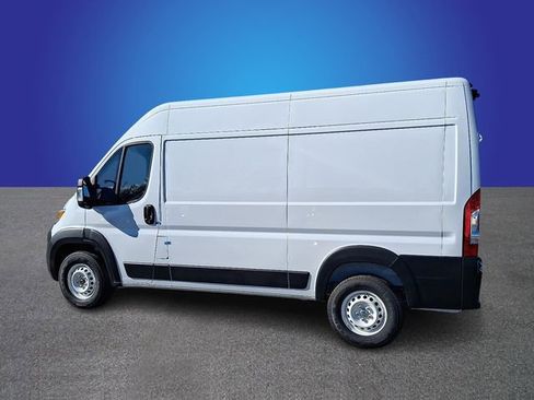Used 2024 RAM ProMaster 2500 w/ Safety Group image 7