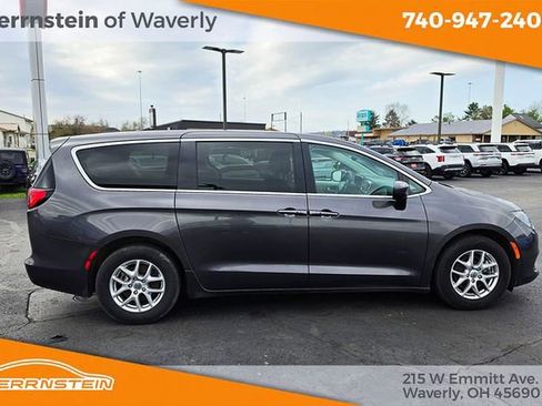 Used 2023 Chrysler Voyager LX FWD image 30