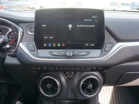 Used 2024 Chevrolet Blazer LT image 11