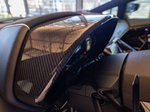 Used 2020 Lamborghini Aventador SVJ AWD/4WD image 26