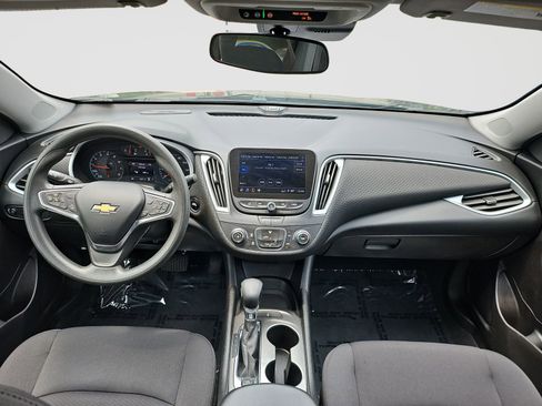 Used 2023 Chevrolet Malibu LS FWD image 10