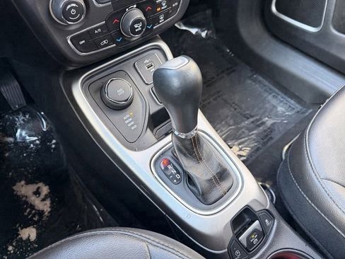 Used 2019 Jeep Compass Latitude w/ Popular Equipment Group image 26