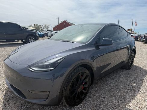 Used 2023 Tesla Model Y Long Range AWD/4WD image 4