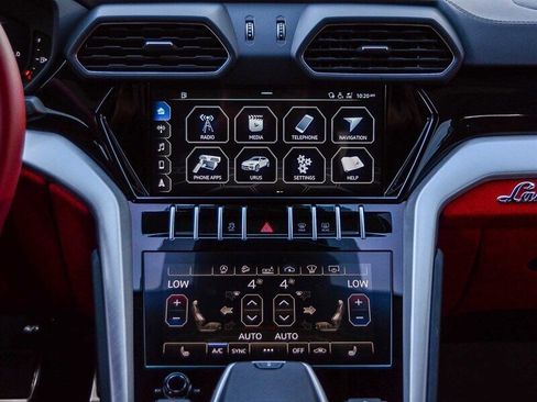 Used 2021 Lamborghini Urus image 16