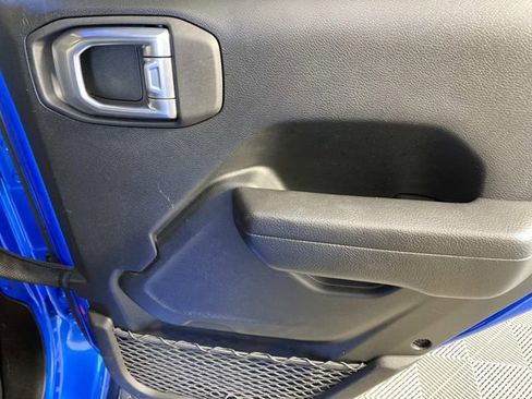 Used 2023 Jeep Wrangler Rubicon w/ LED Lighting Group image 25